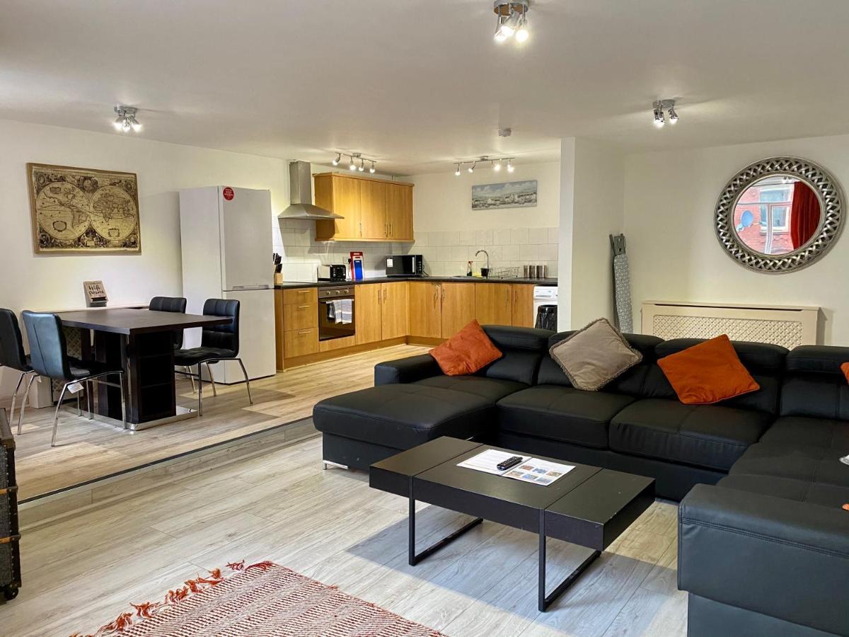 Simpson Beach View Apartments By Blackpool Service Apartments Eksteriør billede