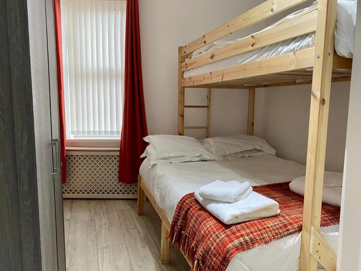 Simpson Beach View Apartments By Blackpool Service Apartments Eksteriør billede