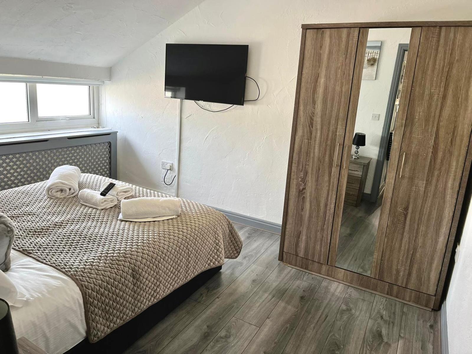 Simpson Beach View Apartments By Blackpool Service Apartments Eksteriør billede
